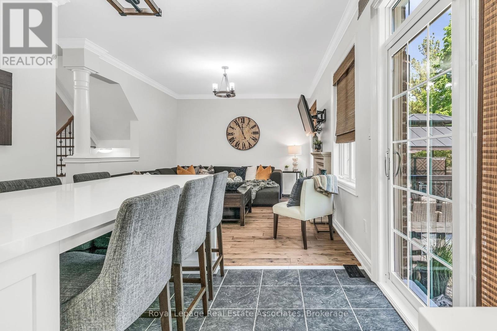 Photo 5 of 273 Duskywing Way, Oakville ON
