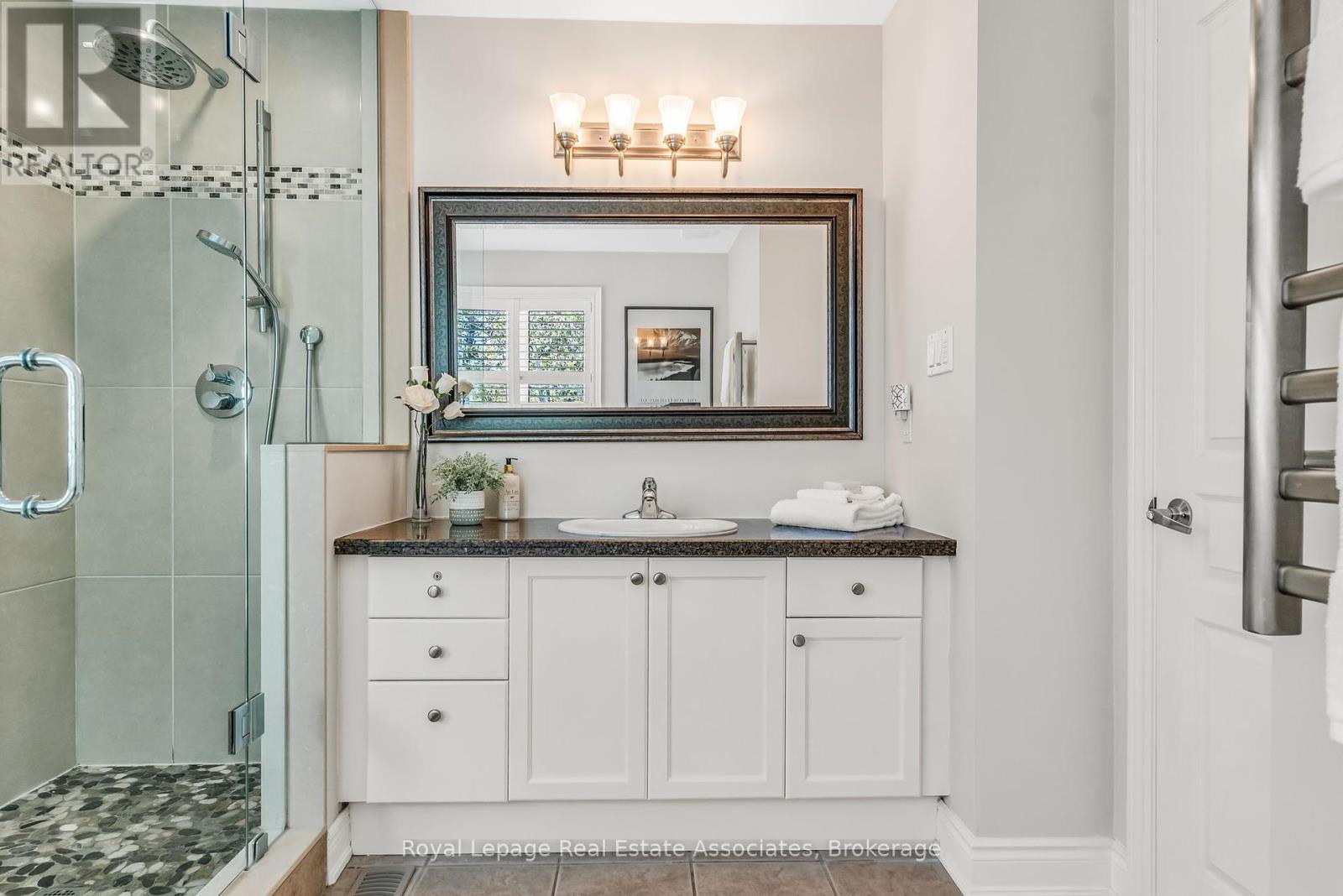 Photo 9 of 273 Duskywing Way, Oakville ON
