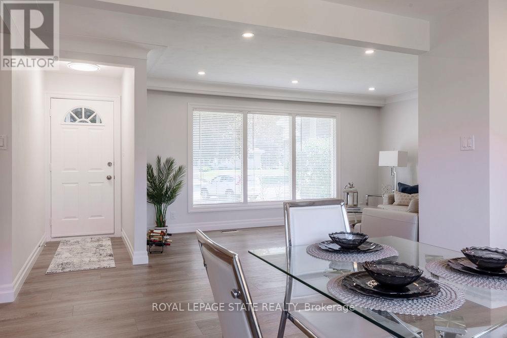 Photo 10 of 8477 Dickenson Road E, Hamilton ON