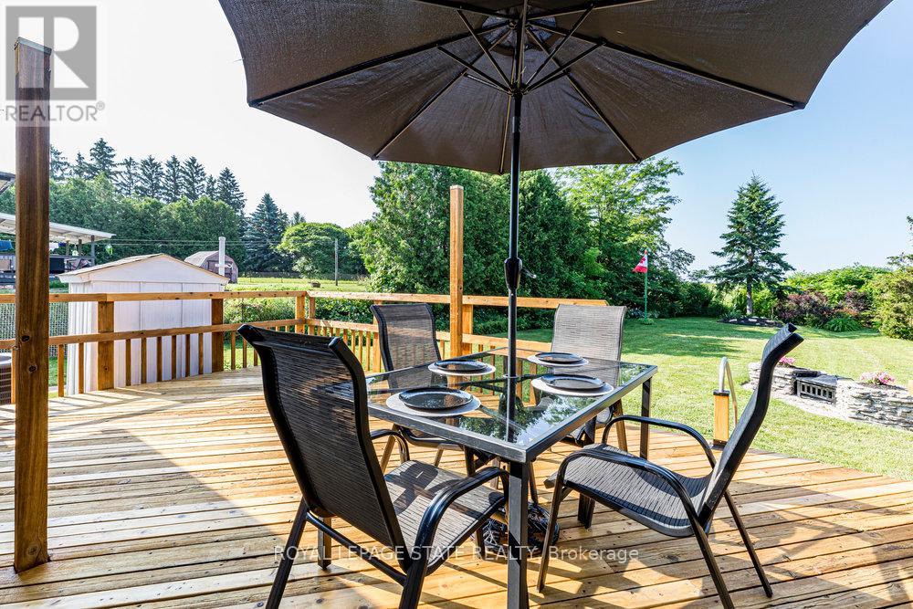 Photo 43 of 8477 Dickenson Road E, Hamilton ON