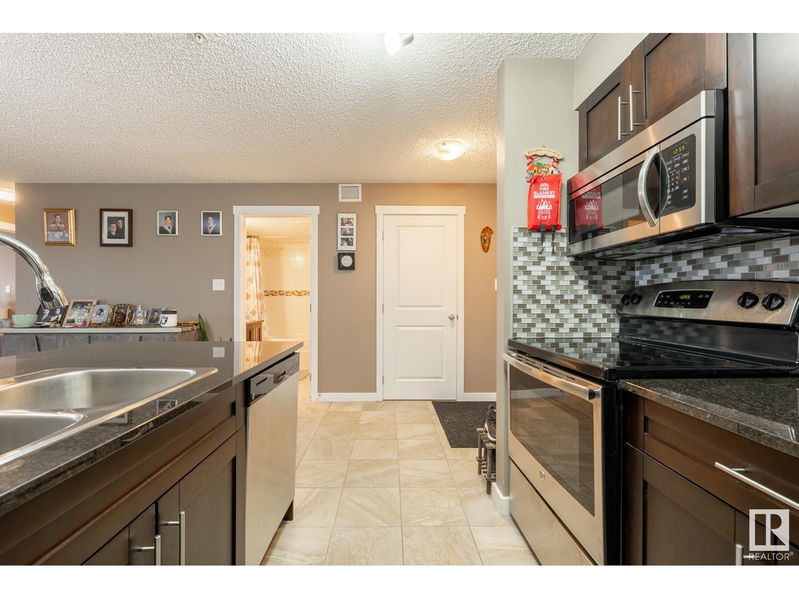 Photo 10 of 204 25 Element Dr, St Albert AB