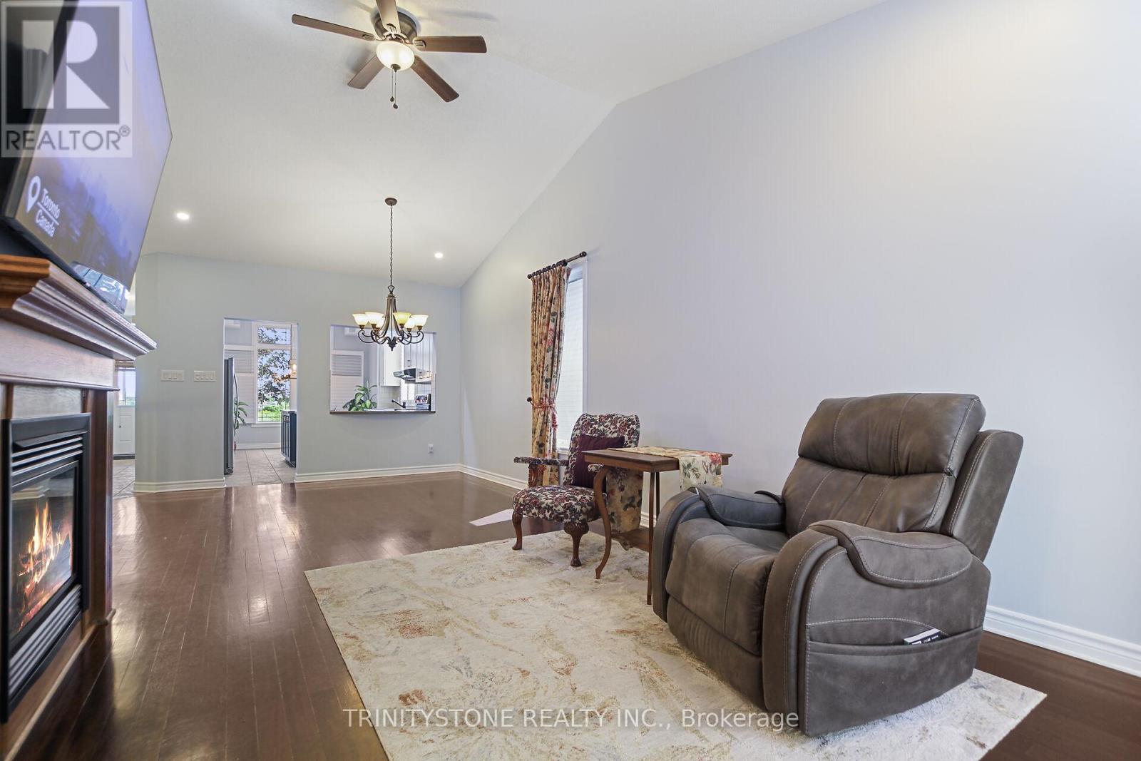 Photo 41 of 422 Statewood Drive, Ottawa ON