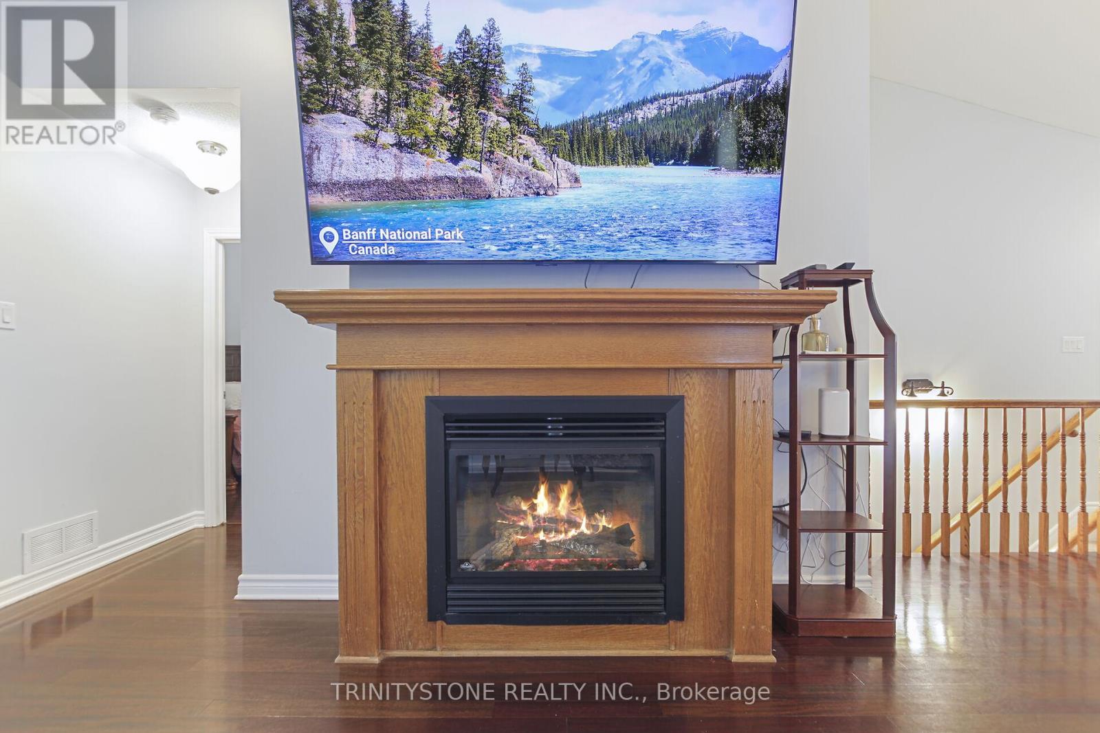 Photo 3 of 422 Statewood Drive, Ottawa ON