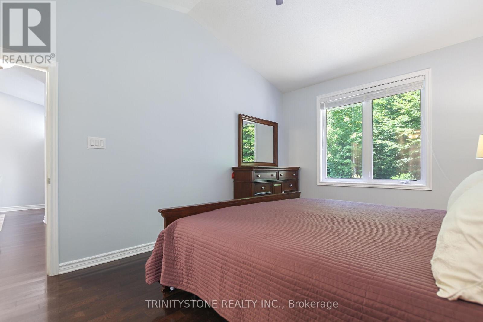 Photo 35 of 422 Statewood Drive, Ottawa ON