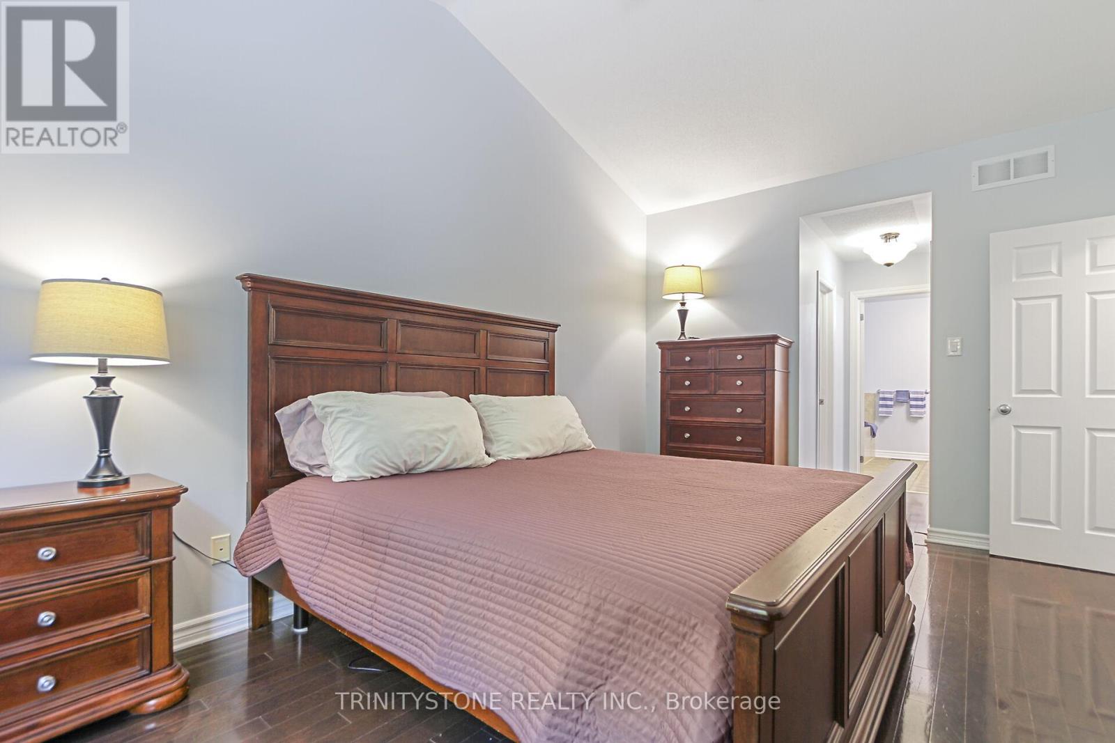 Photo 30 of 422 Statewood Drive, Ottawa ON