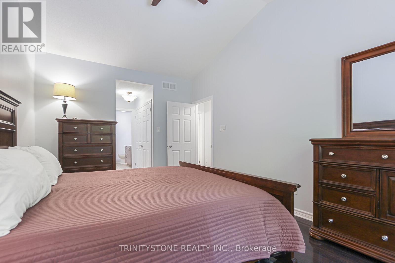 Photo 49 of 422 Statewood Drive, Ottawa ON