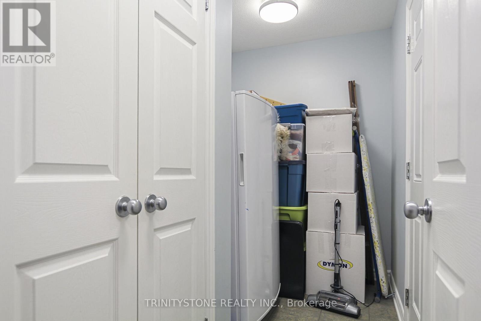 Photo 37 of 422 Statewood Drive, Ottawa ON