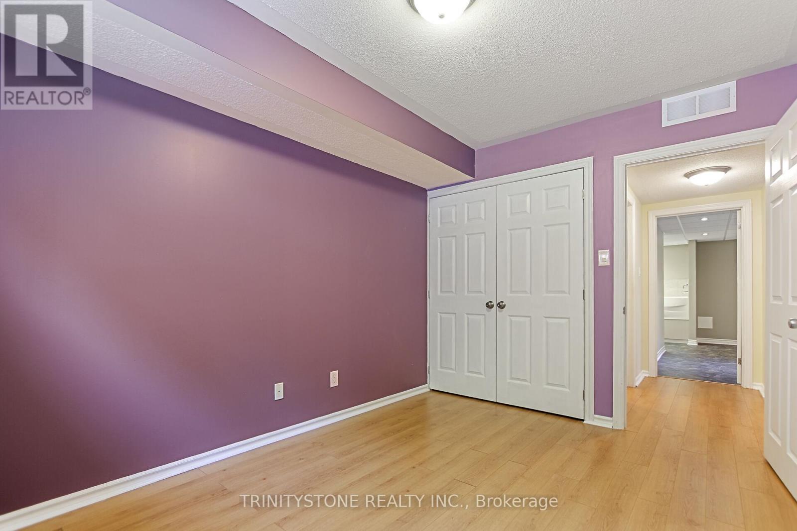 Photo 19 of 422 Statewood Drive, Ottawa ON