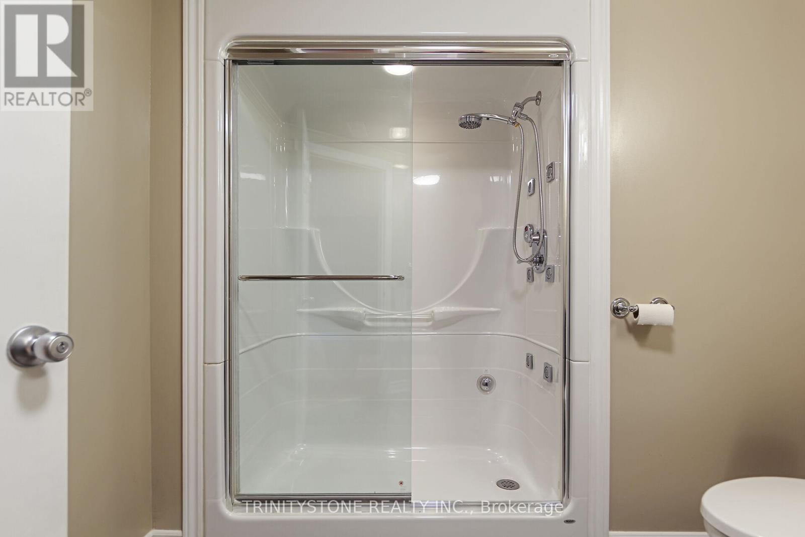 Photo 43 of 422 Statewood Drive, Ottawa ON