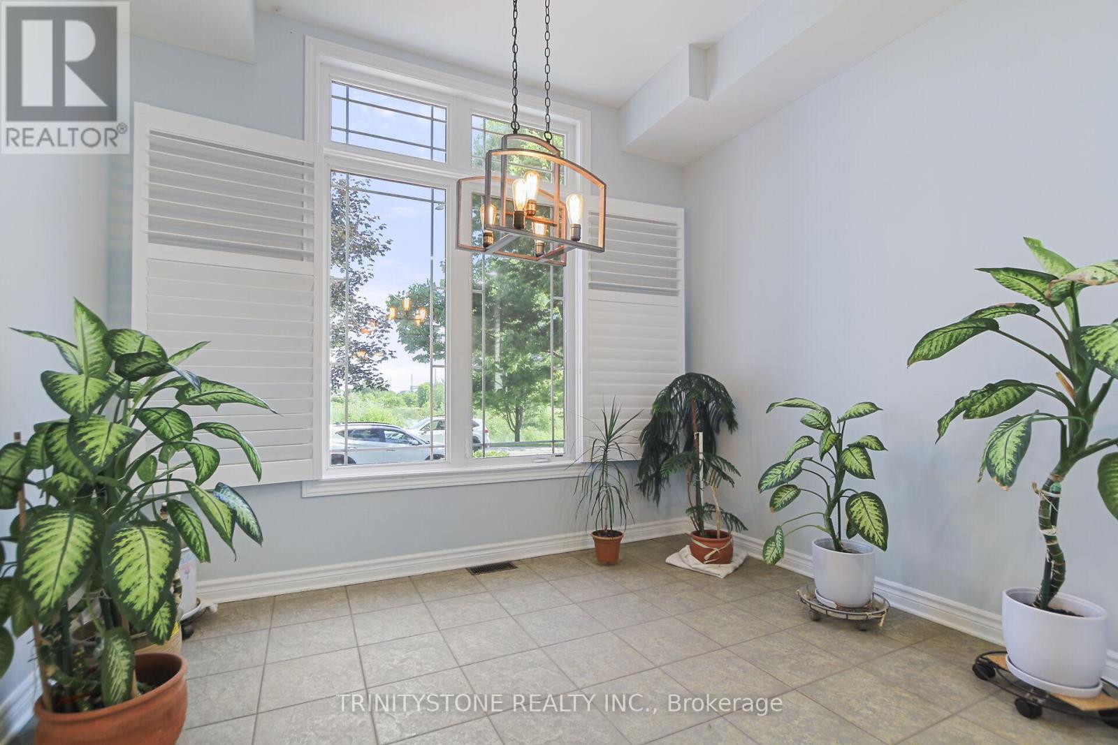 Photo 22 of 422 Statewood Drive, Ottawa ON