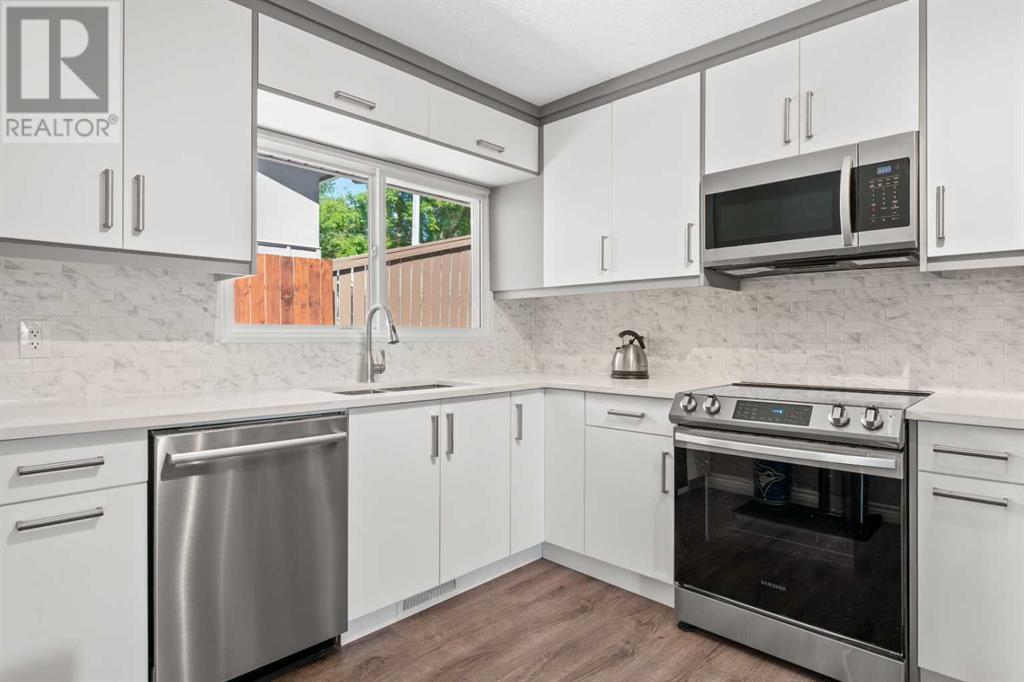 Single Family House Bungalow for Sale in  Haddon Road SW Haysboro Calgary 