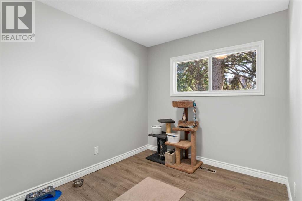Single Family House Bungalow for Sale in  Haddon Road SW Haysboro Calgary 