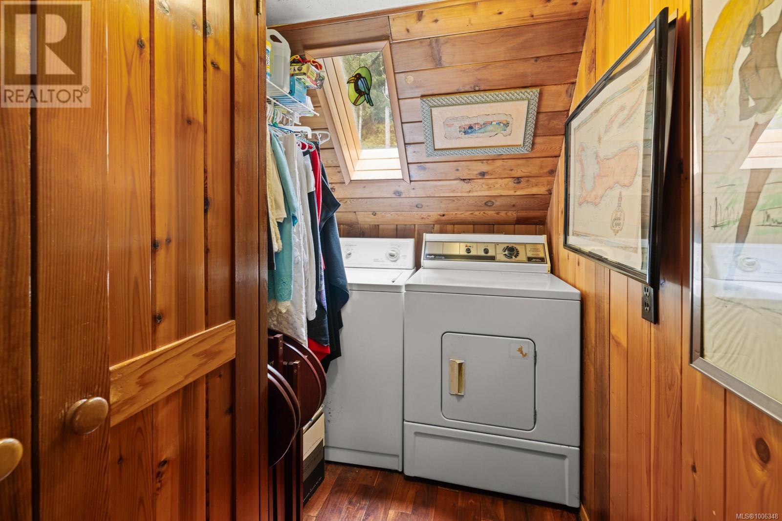 Photo 25 of 3781 Phillips Rd, Sooke BC