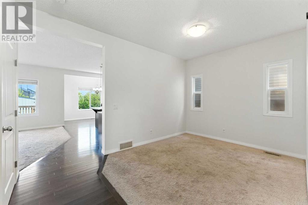 Single Family House for Sale in  Saddlelake Green NE Saddle Ridge Calgary 