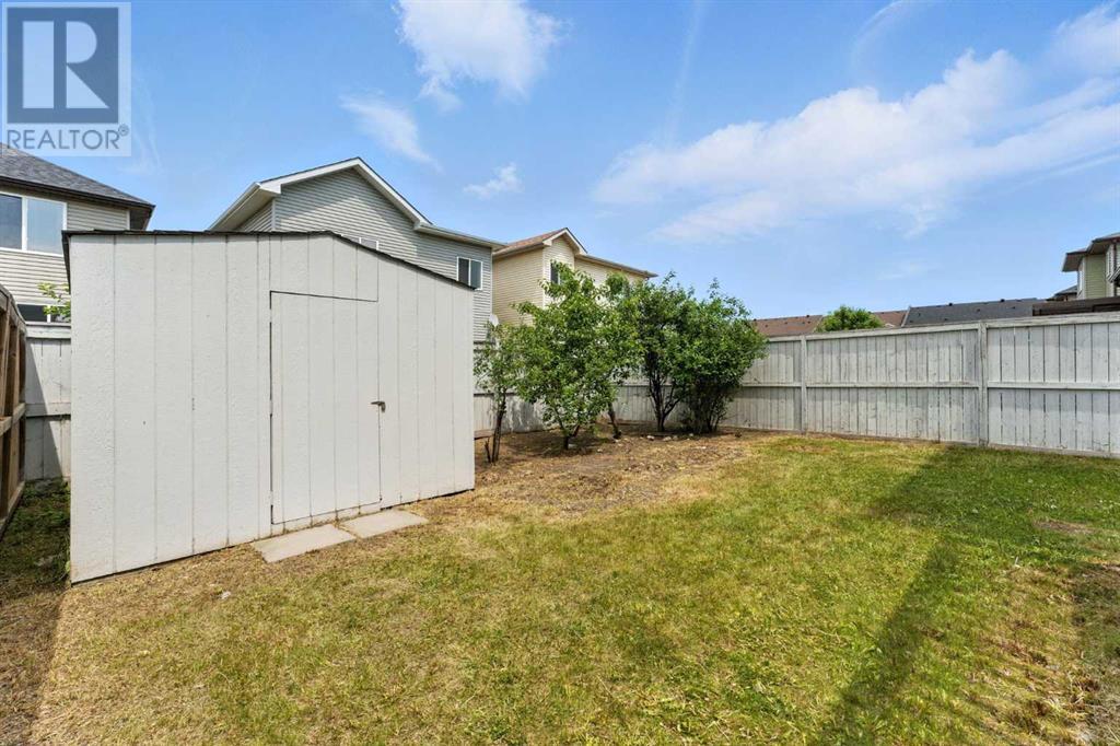 Single Family House for Sale in  Saddlelake Green NE Saddle Ridge Calgary 
