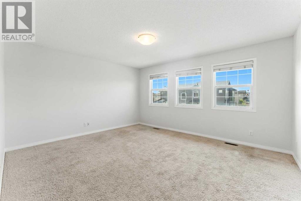 Single Family House for Sale in  Saddlelake Green NE Saddle Ridge Calgary 