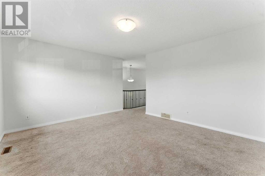 Single Family House for Sale in  Saddlelake Green NE Saddle Ridge Calgary 
