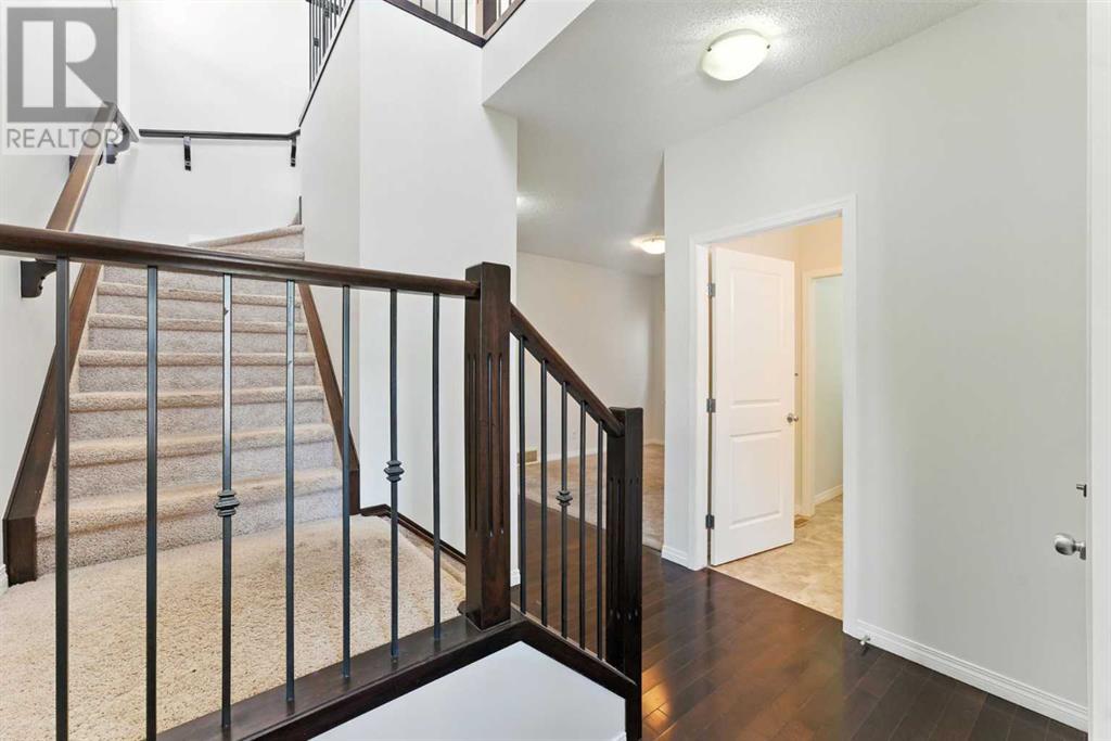 Single Family House for Sale in  Saddlelake Green NE Saddle Ridge Calgary 
