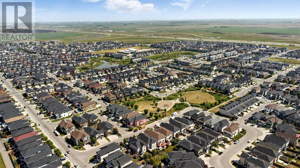 Single Family House for Sale in  Saddlelake Green NE Saddle Ridge Calgary 