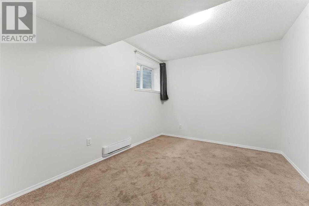 Single Family House for Sale in  Saddlelake Green NE Saddle Ridge Calgary 