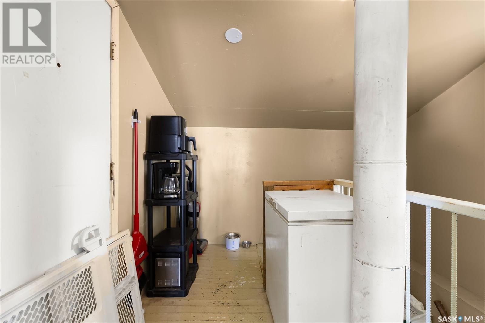 Photo 16 of 1649 Garnet Street, Regina SK