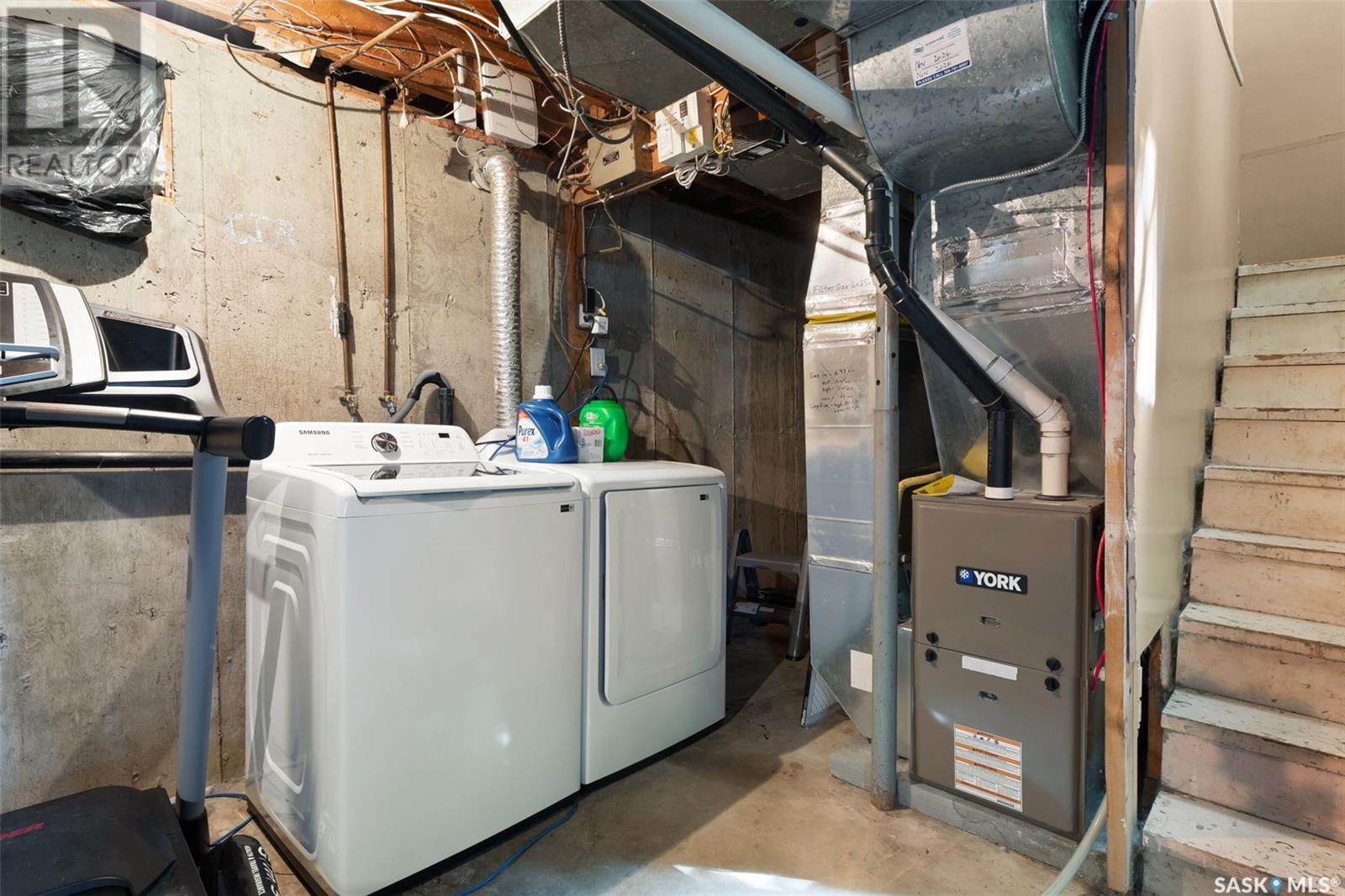 Photo 19 of 1649 Garnet Street, Regina SK