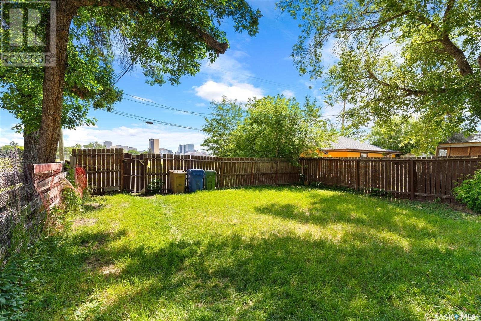 Photo 23 of 1649 Garnet Street, Regina SK