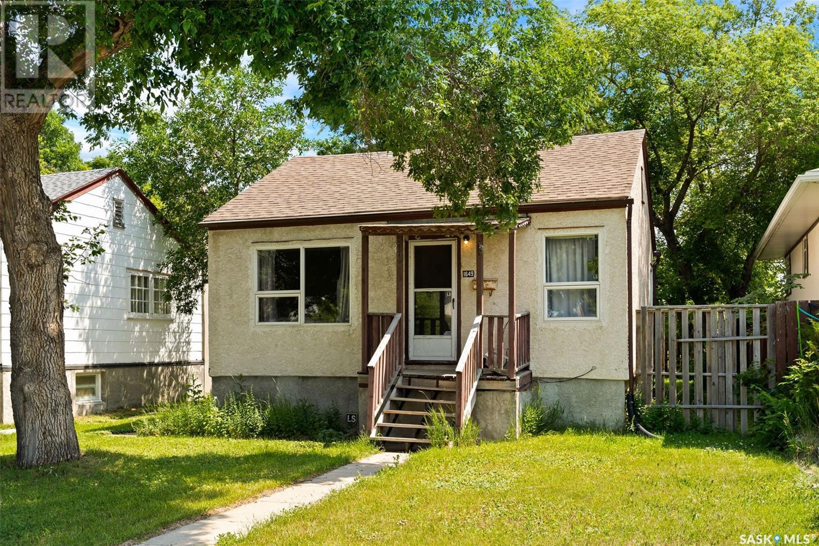 Photo 26 of 1649 Garnet Street, Regina SK