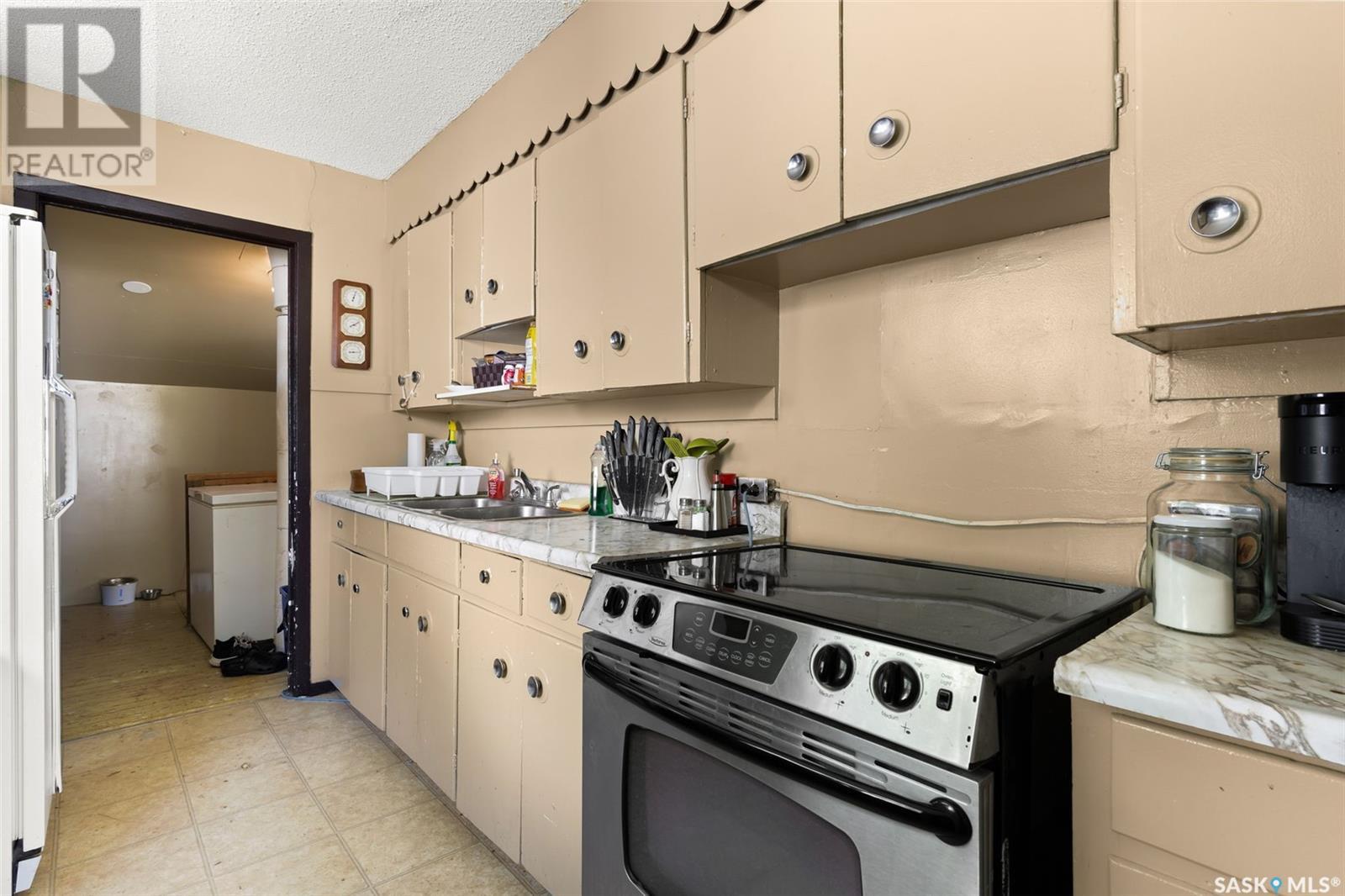 Photo 9 of 1649 Garnet Street, Regina SK