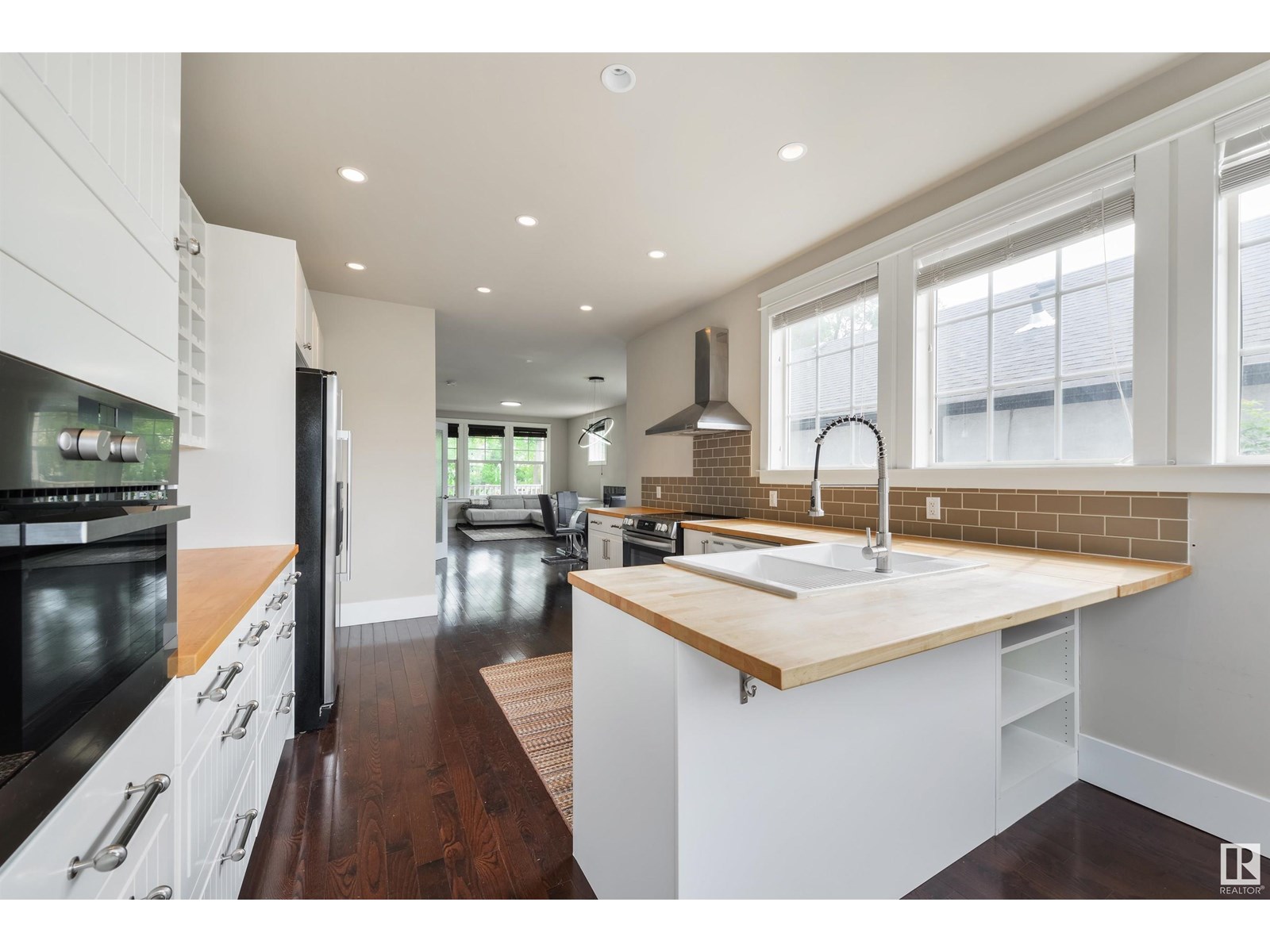 Photo 56 of 11216 67 St Nw, Edmonton AB