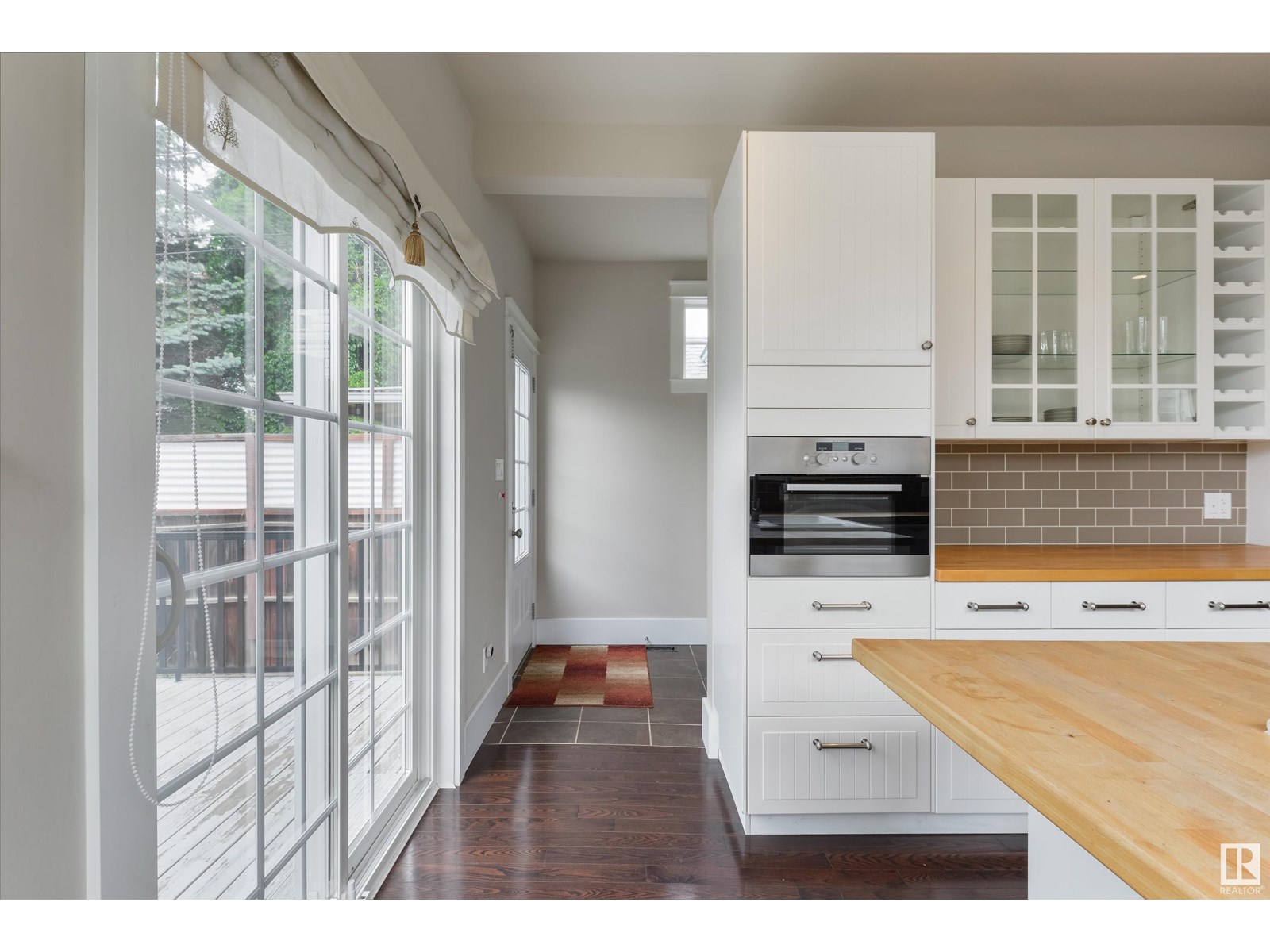 Photo 1 of 11216 67 St Nw, Edmonton AB
