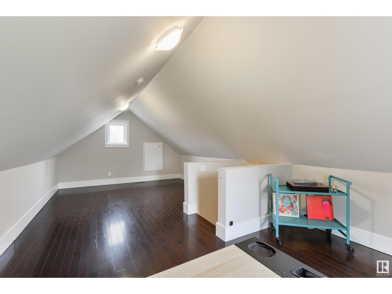 Photo 8 of 11216 67 St Nw, Edmonton AB
