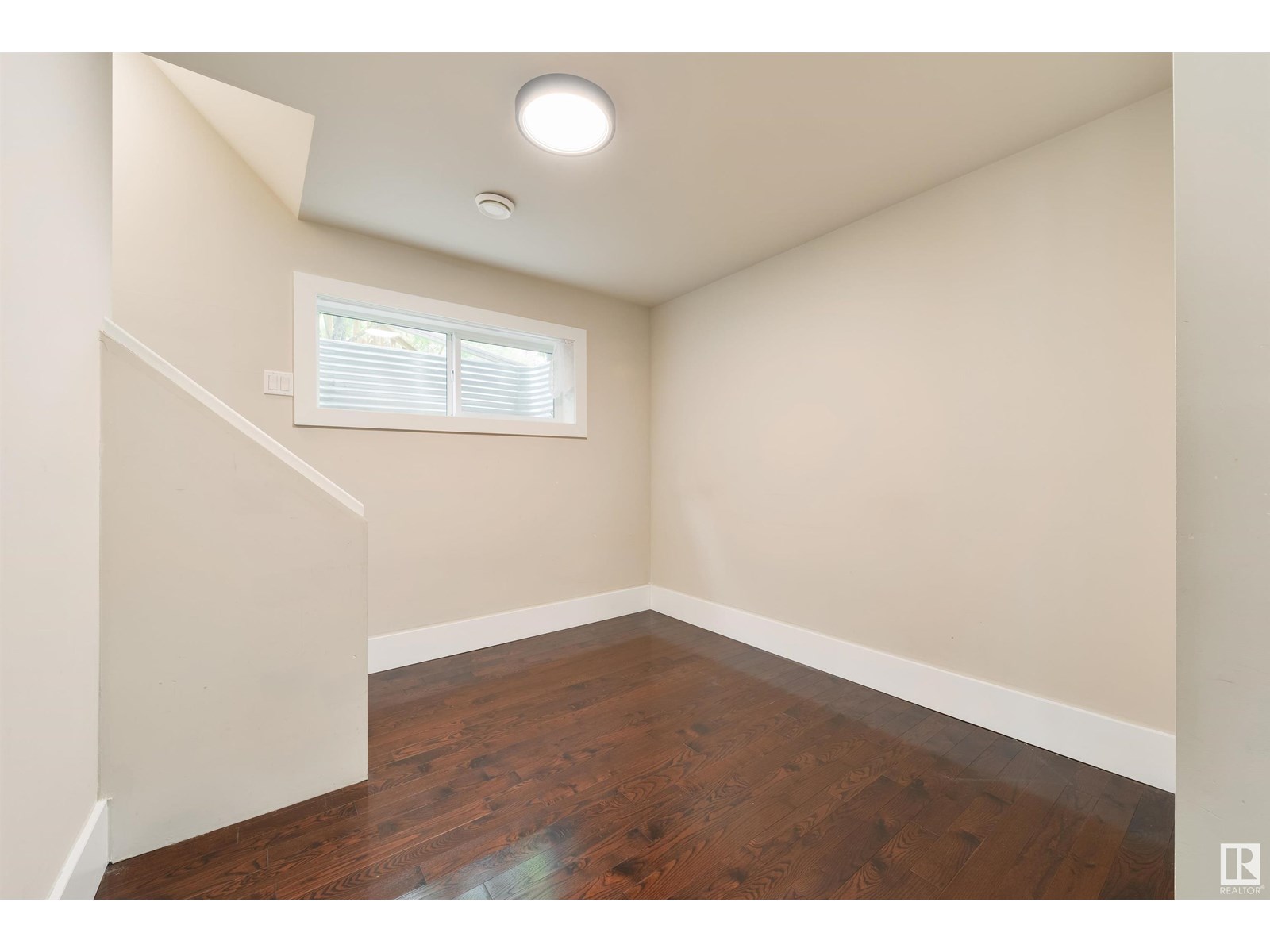Photo 16 of 11216 67 St Nw, Edmonton AB
