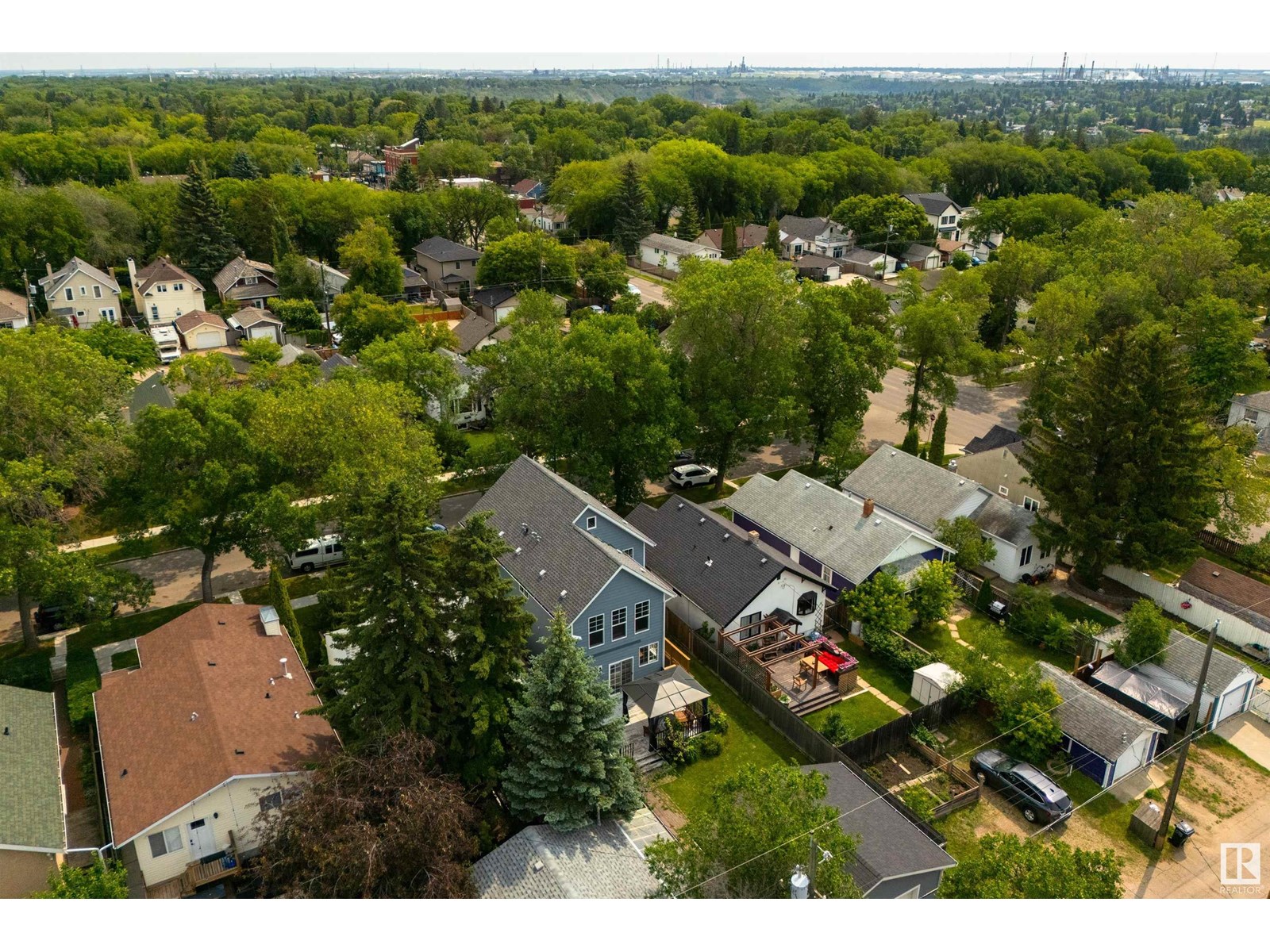 Photo 19 of 11216 67 St Nw, Edmonton AB