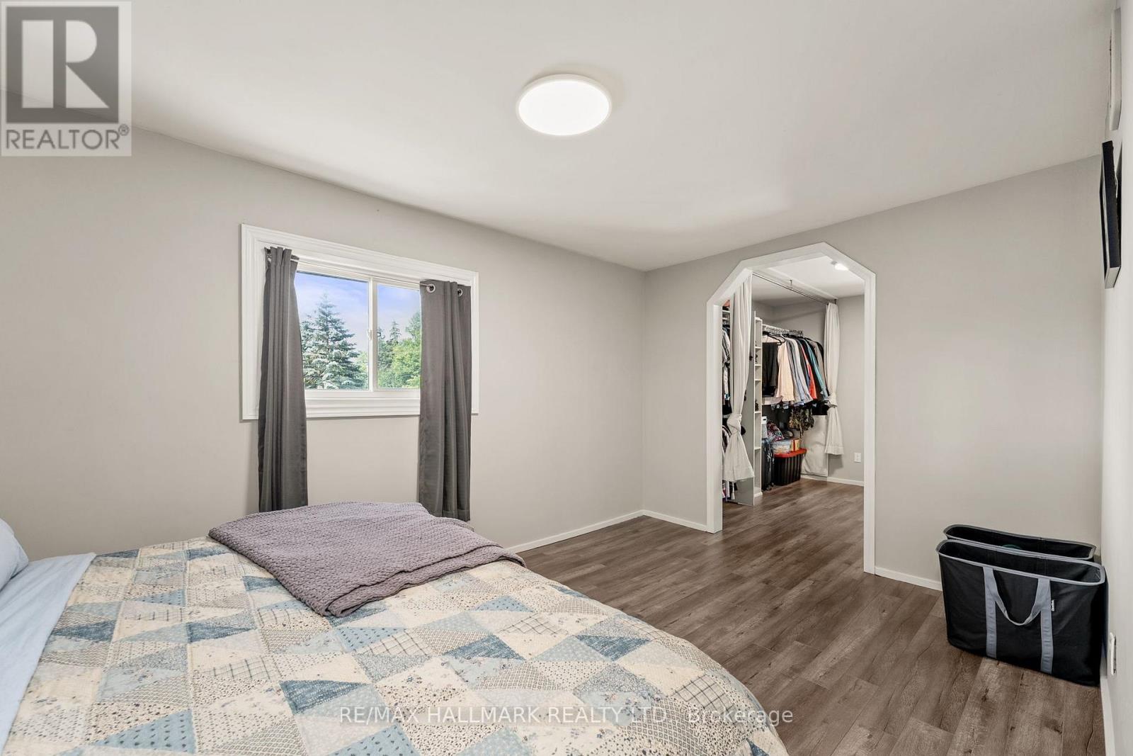 Photo 36 of 41 Shirlea Boulevard, Georgina ON
