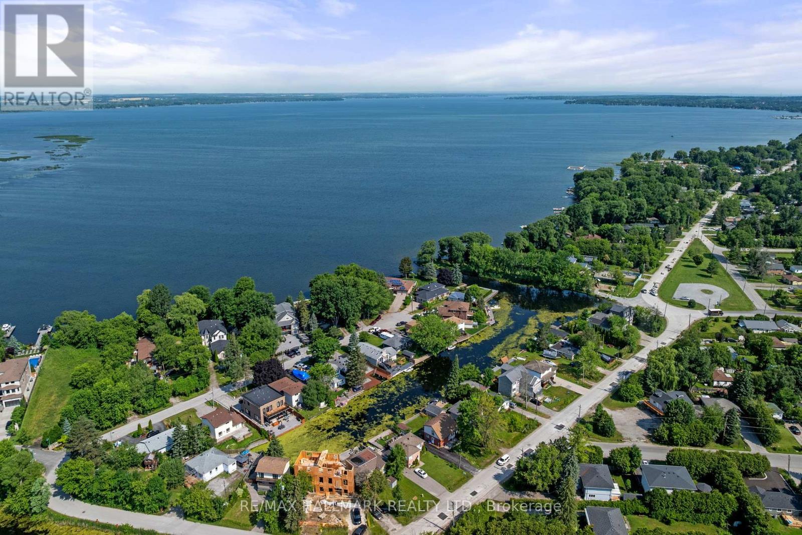Photo 9 of 41 Shirlea Boulevard, Georgina ON