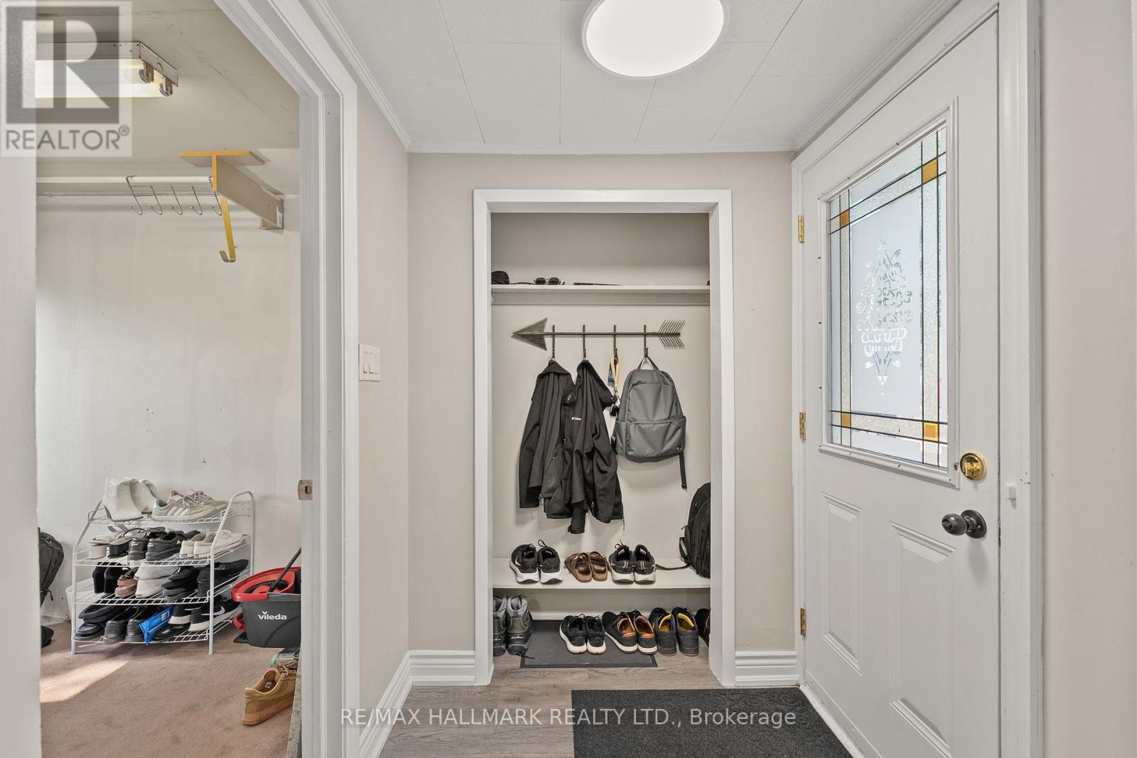 Photo 32 of 41 Shirlea Boulevard, Georgina ON