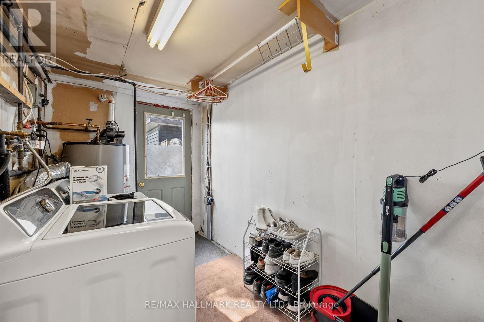 Photo 16 of 41 Shirlea Boulevard, Georgina ON