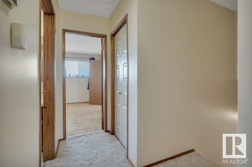 Photo 9 of 3520 103 Av Nw, Edmonton AB
