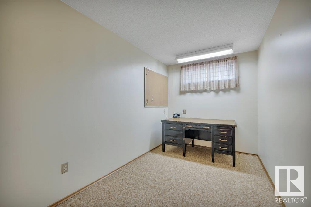 Photo 53 of 3520 103 Av Nw, Edmonton AB