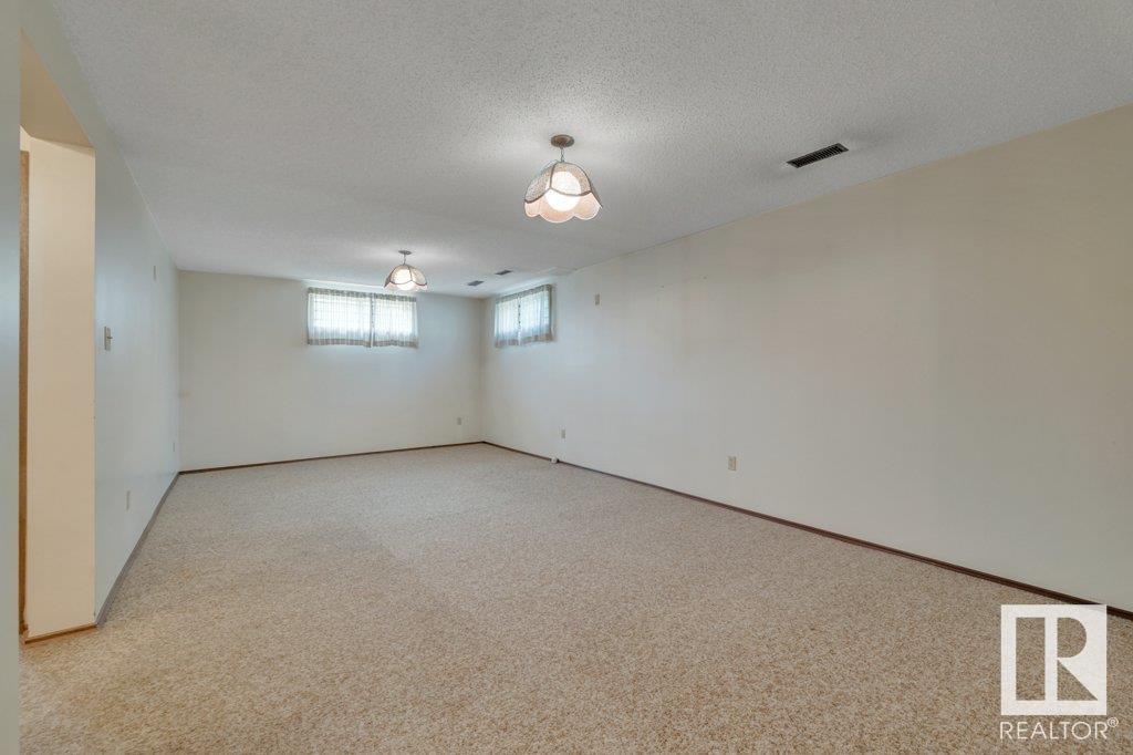 Photo 1 of 3520 103 Av Nw, Edmonton AB