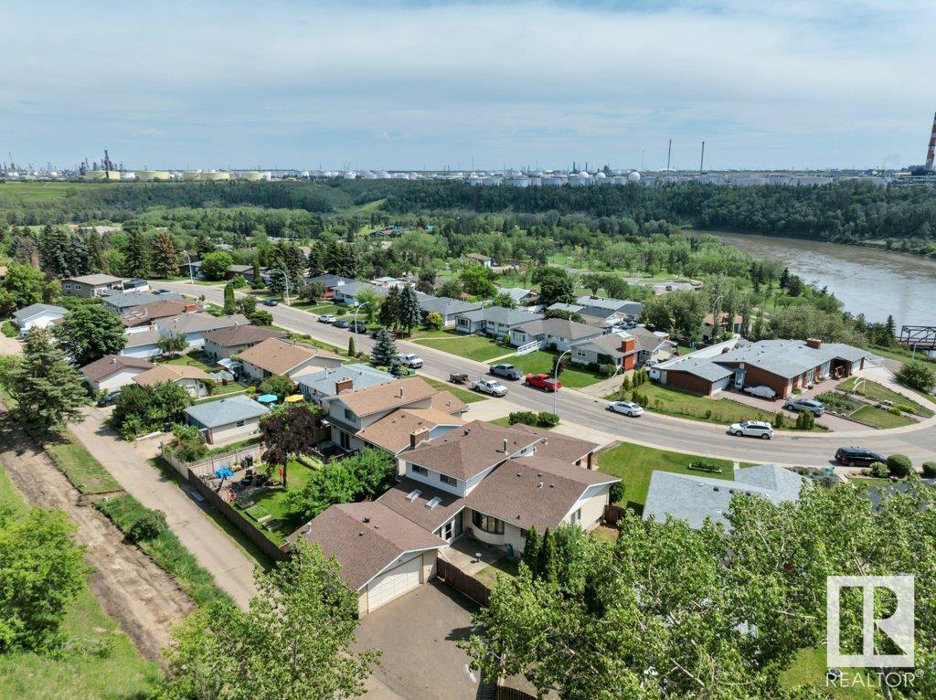Photo 41 of 3520 103 Av Nw, Edmonton AB