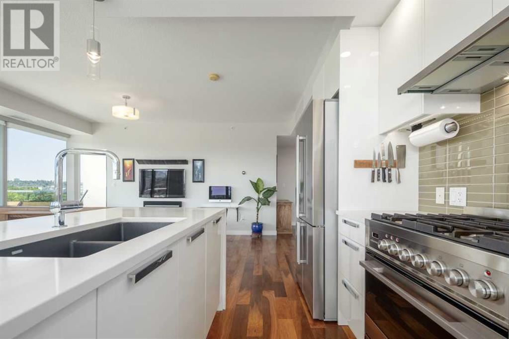 Single Family House for Sale in    Avenue NW Hillhurst Calgary 