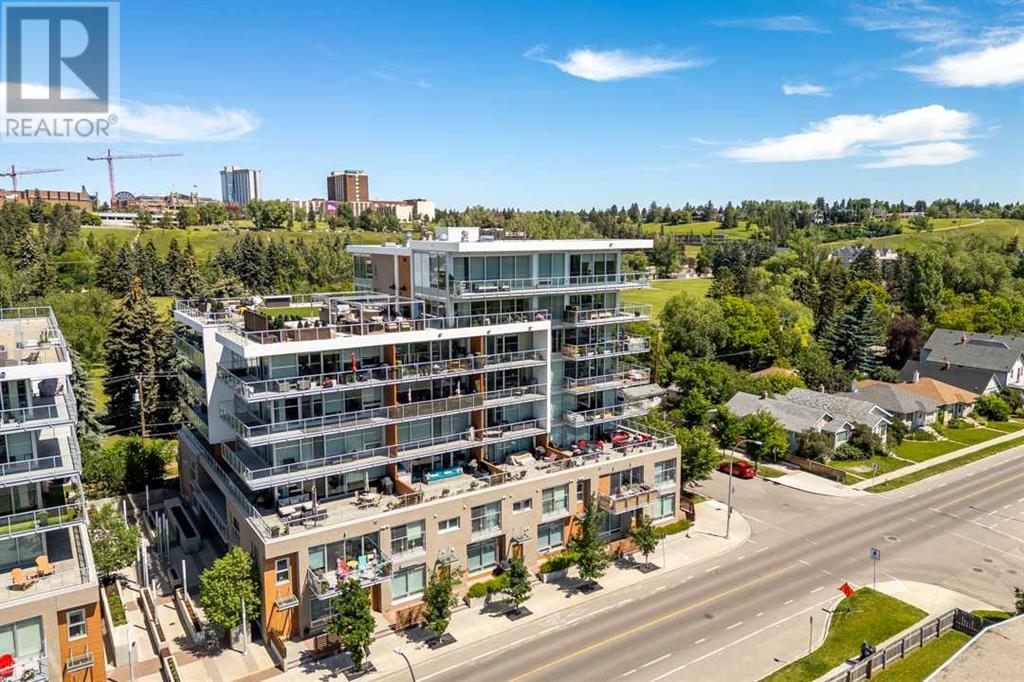 Single Family House for Sale in    Avenue NW Hillhurst Calgary 