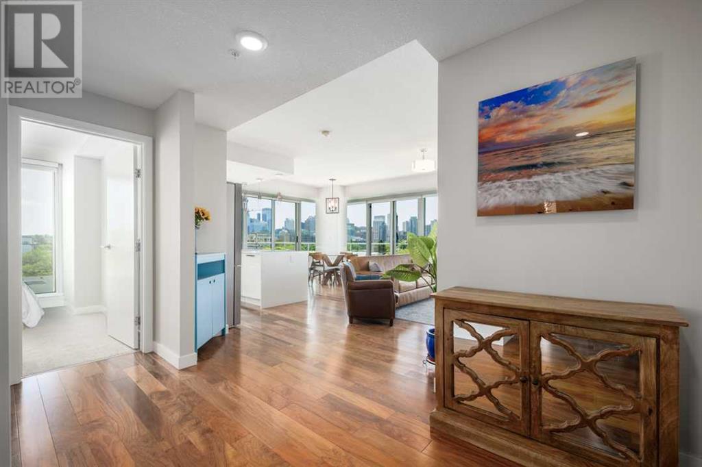 Single Family House for Sale in    Avenue NW Hillhurst Calgary 