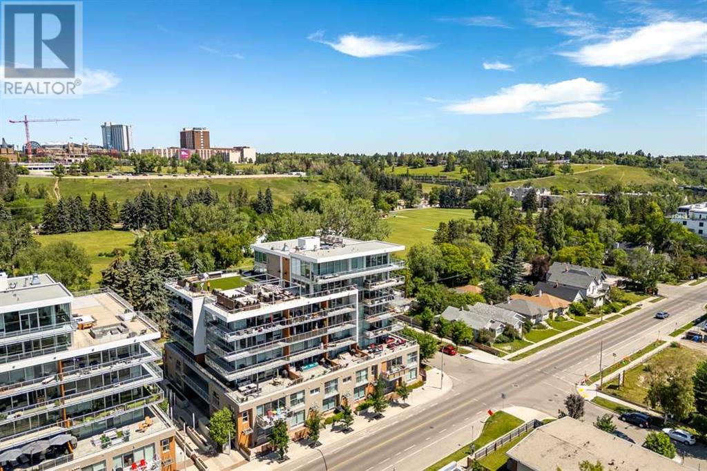 Single Family House for Sale in    Avenue NW Hillhurst Calgary 