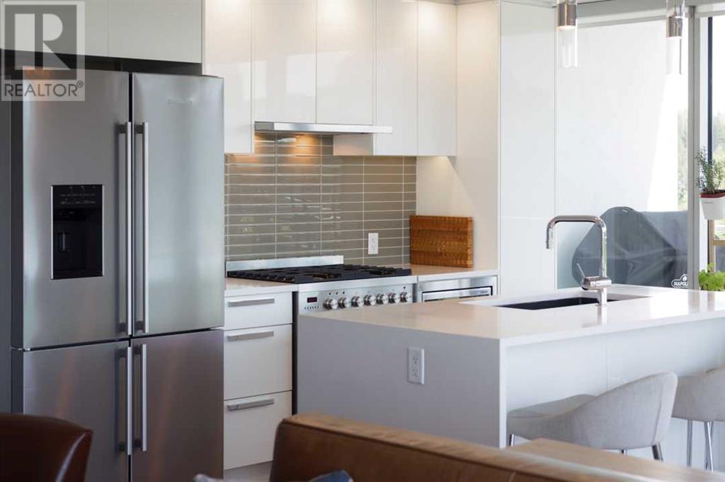 Single Family House for Sale in    Avenue NW Hillhurst Calgary 