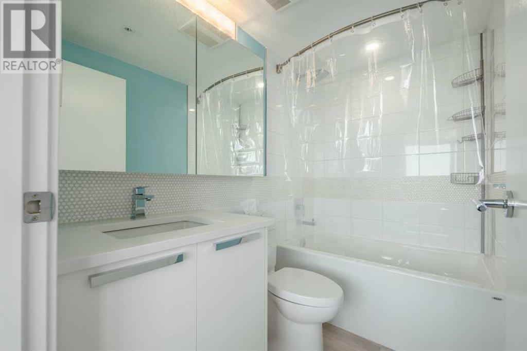 Single Family House for Sale in    Avenue NW Hillhurst Calgary 