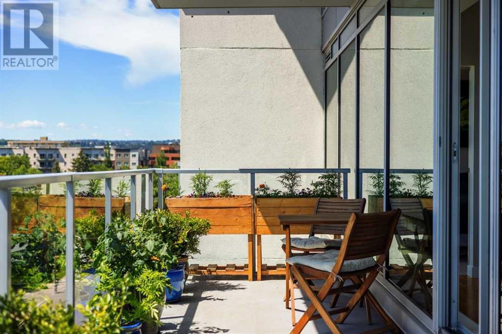 Single Family House for Sale in    Avenue NW Hillhurst Calgary 