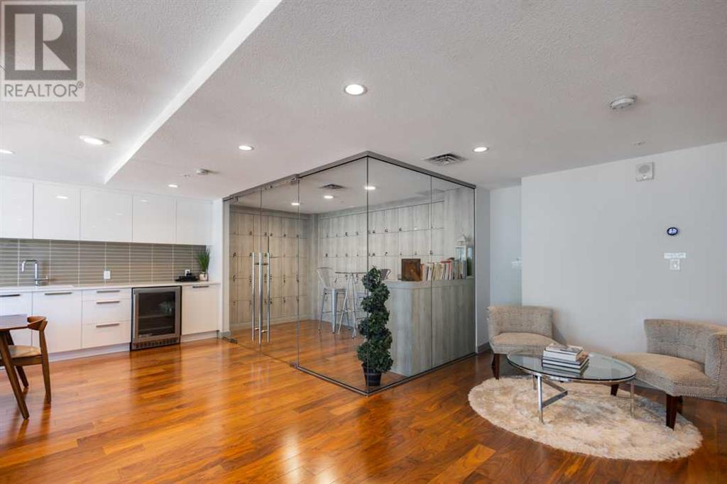 Single Family House for Sale in    Avenue NW Hillhurst Calgary 
